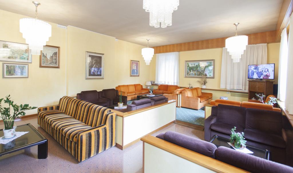 Hotel Rossini Tabiano Terme Εξωτερικό φωτογραφία