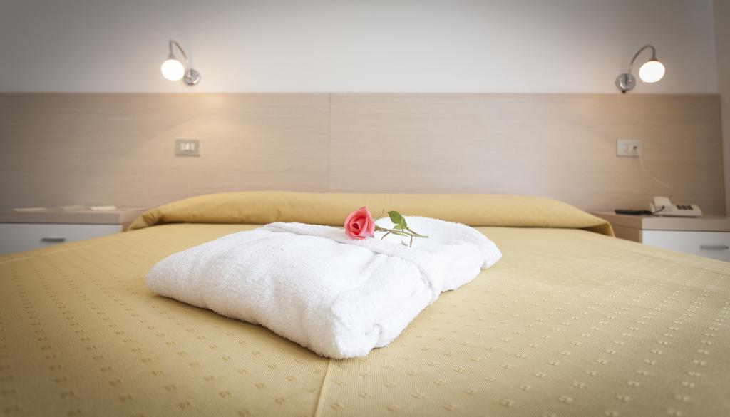 Hotel Rossini Tabiano Terme Εξωτερικό φωτογραφία