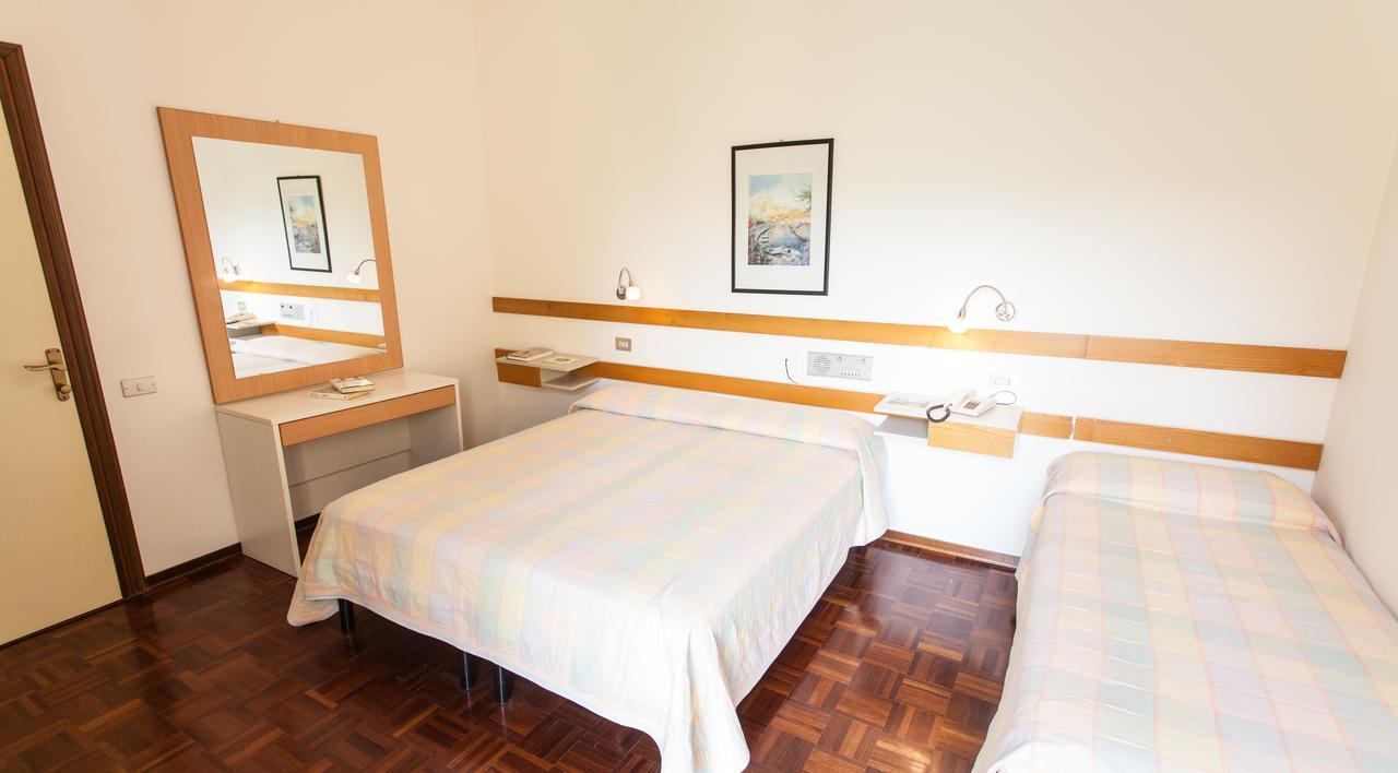 Hotel Rossini Tabiano Terme Εξωτερικό φωτογραφία